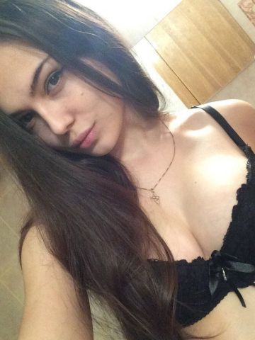 Надюша